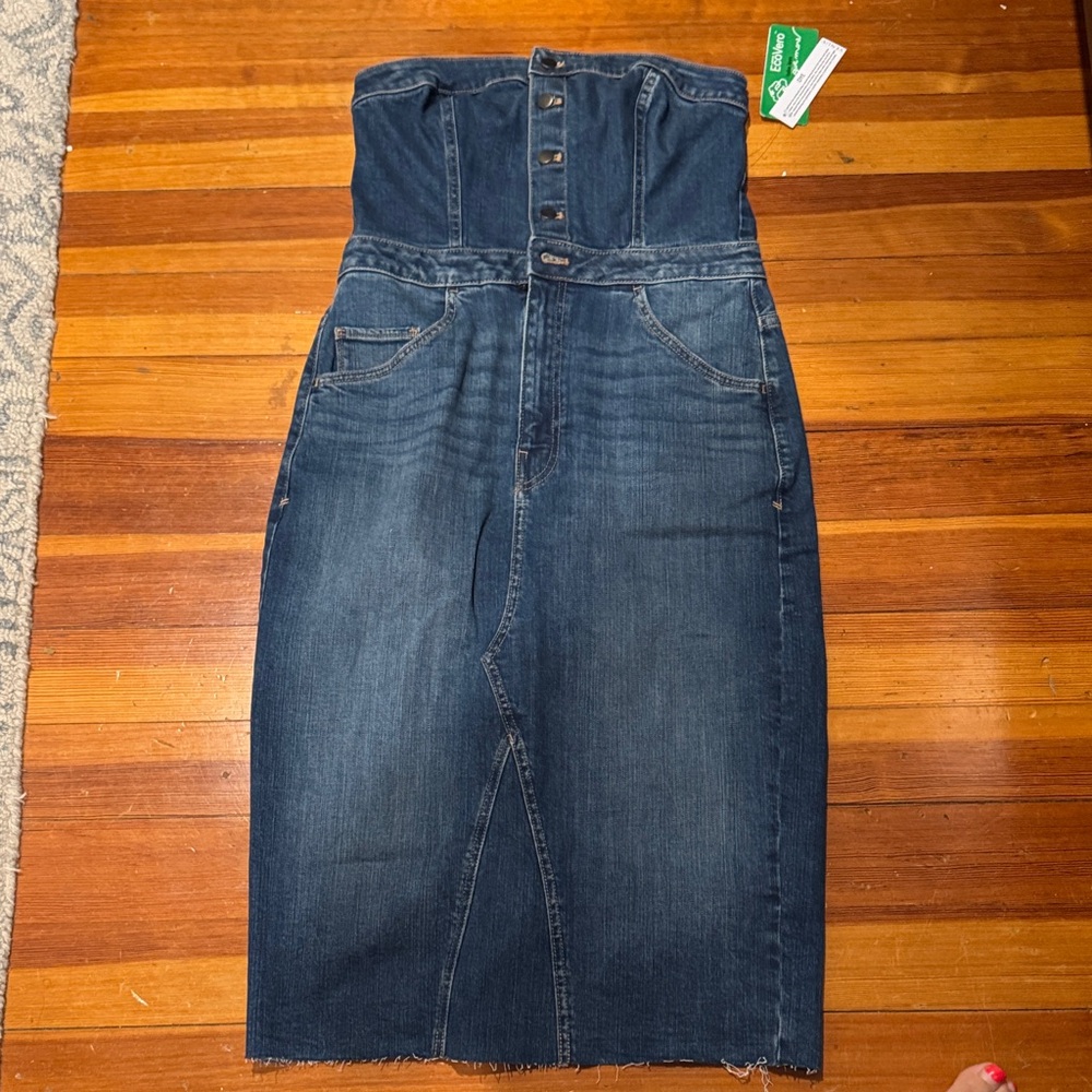 VENUS Denim Strapless Dress - brand new plenty stretch